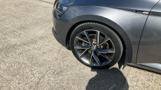 Skoda Superb 2.0 TDI CR Sport Line Plus 5dr DSG Diesel Hatchback